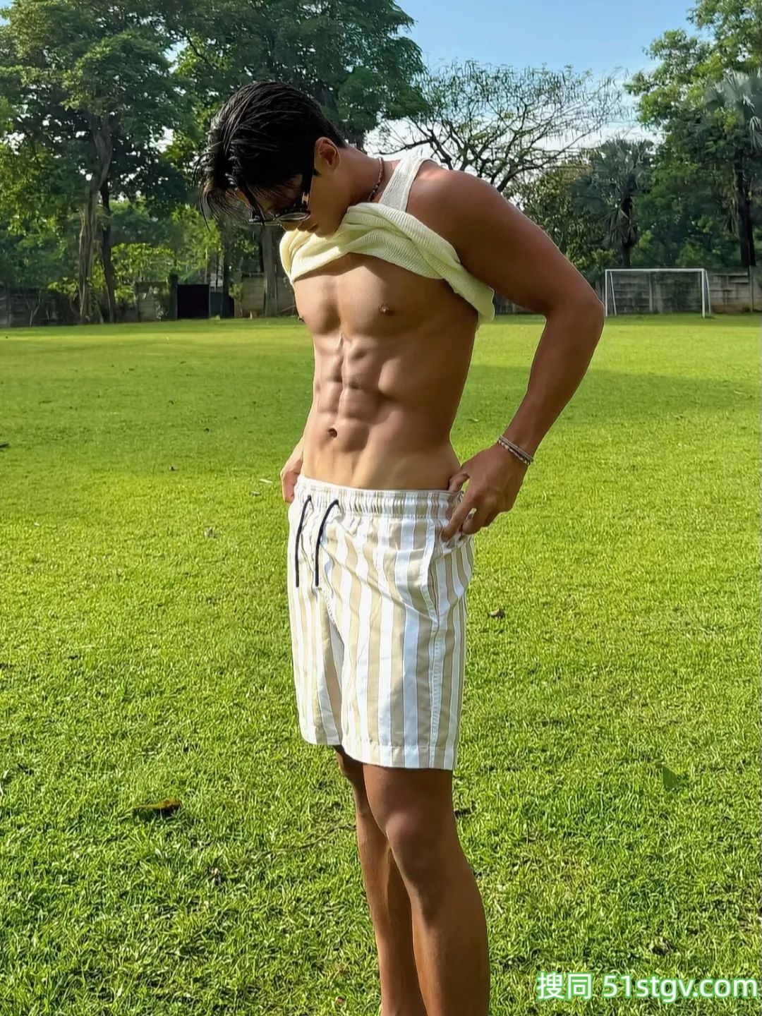 黑皮体育生，健康的肤色更迷人 - 51虹马