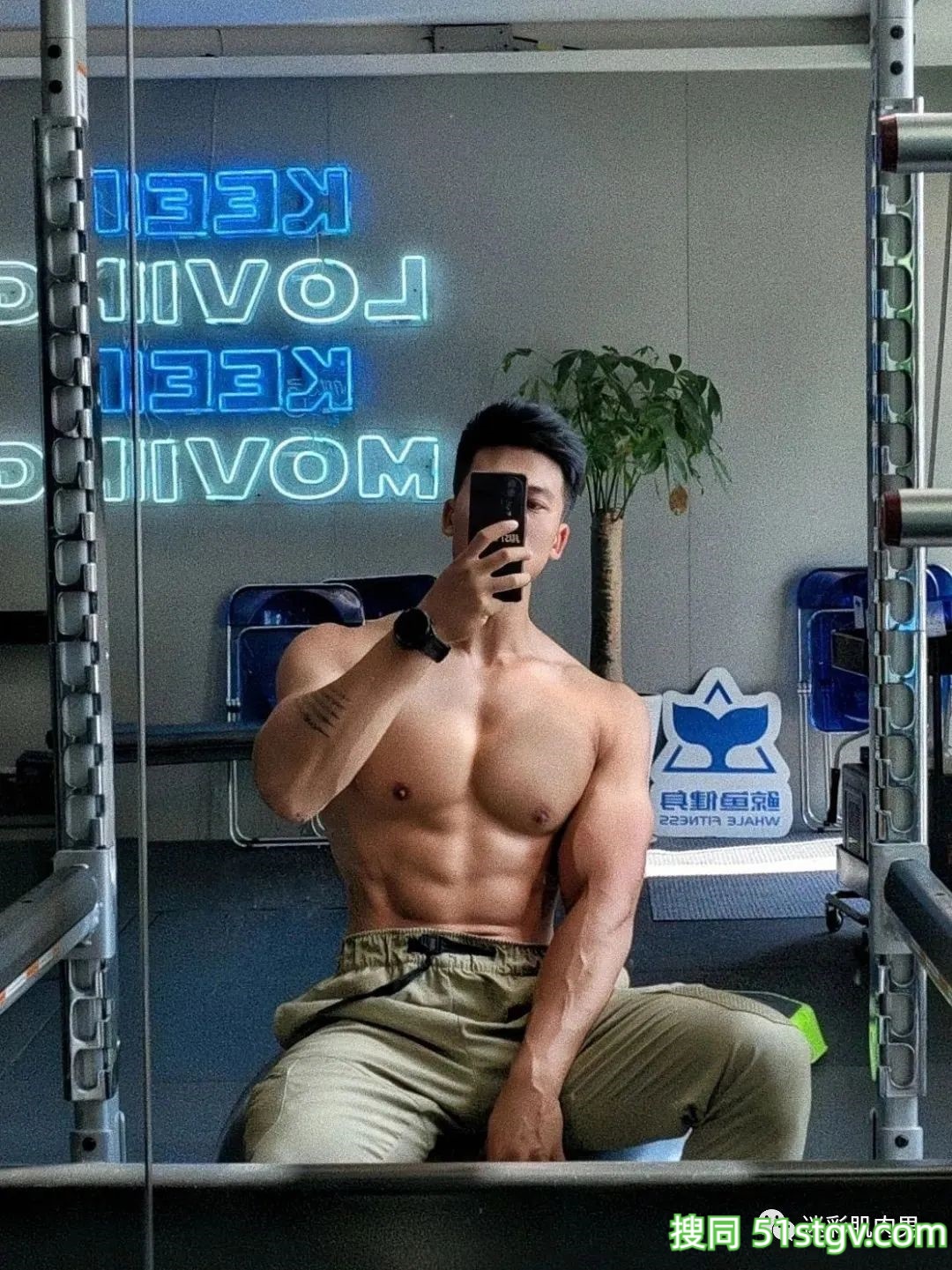 黝黑型男长得太好男人味十足！ - 51虹马