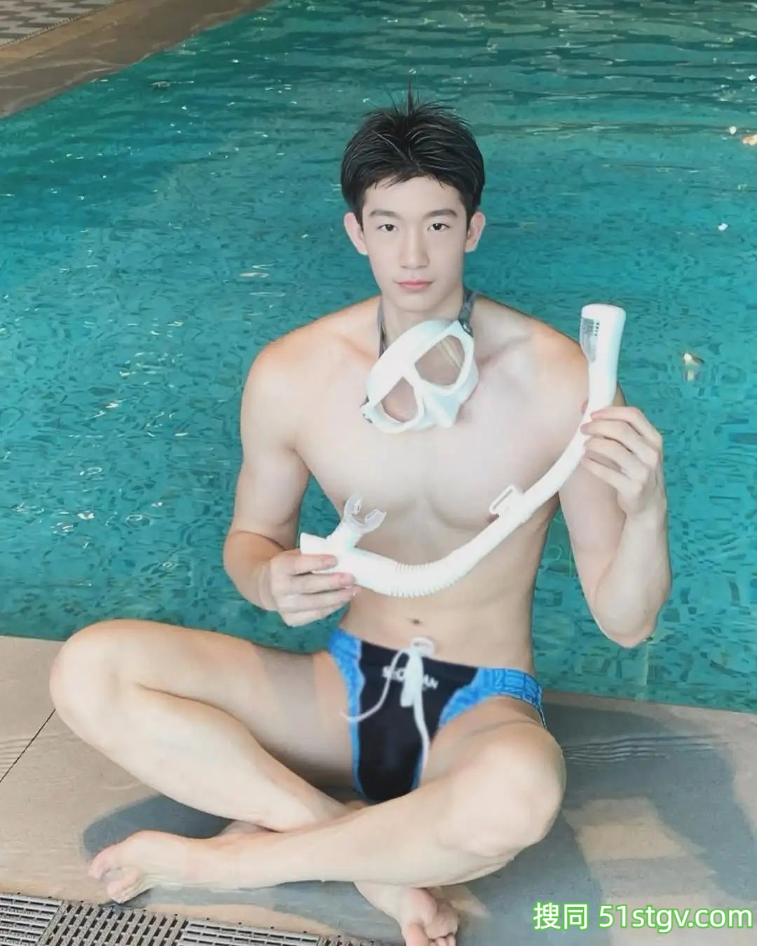 不是很帅，但是真的白嫩 - 51虹马