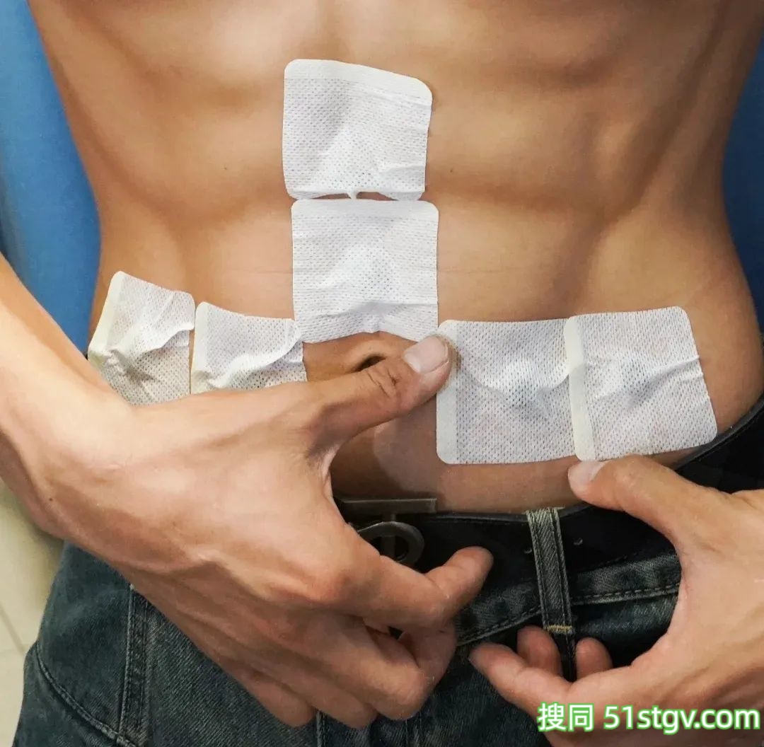 32岁山东鲜嫩帅哥，性感腹肌子弹肌，宽肩窄腰嘎嘎猛，又纯又欲惹人爱 - 51虹马