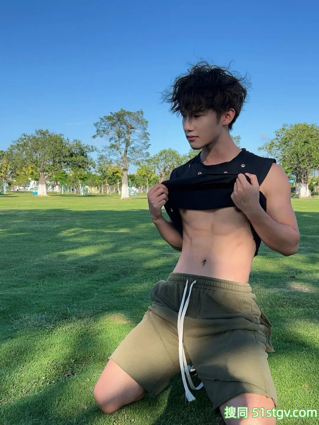 05薄肌小帅哥，少年感 - 51虹马