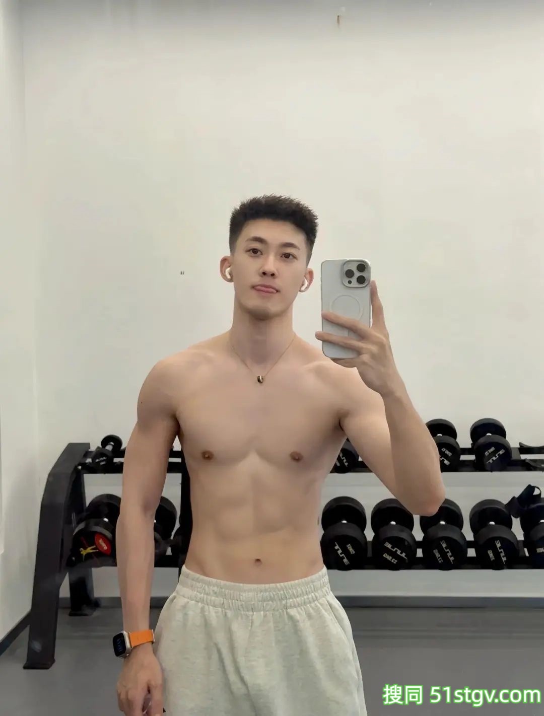 奶香奶香的帅哥哥 - 51虹马