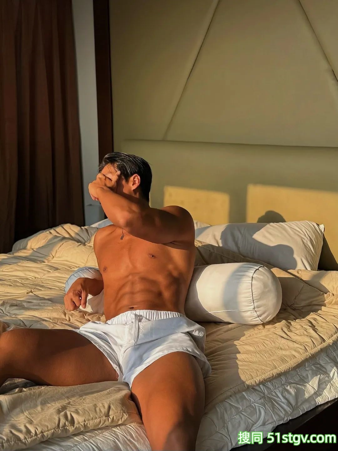 黑皮体育生，健康的肤色更迷人 - 51虹马