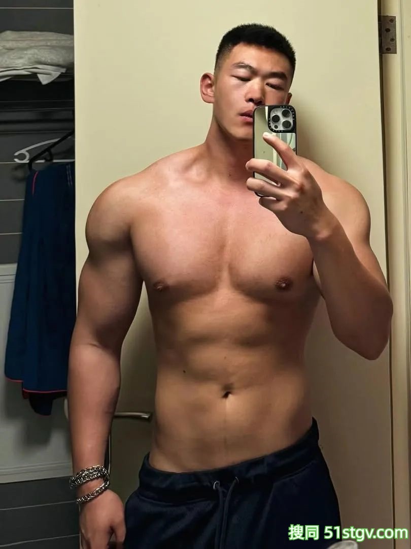 粗壮的男友，荷尔蒙爆棚 - 51虹马