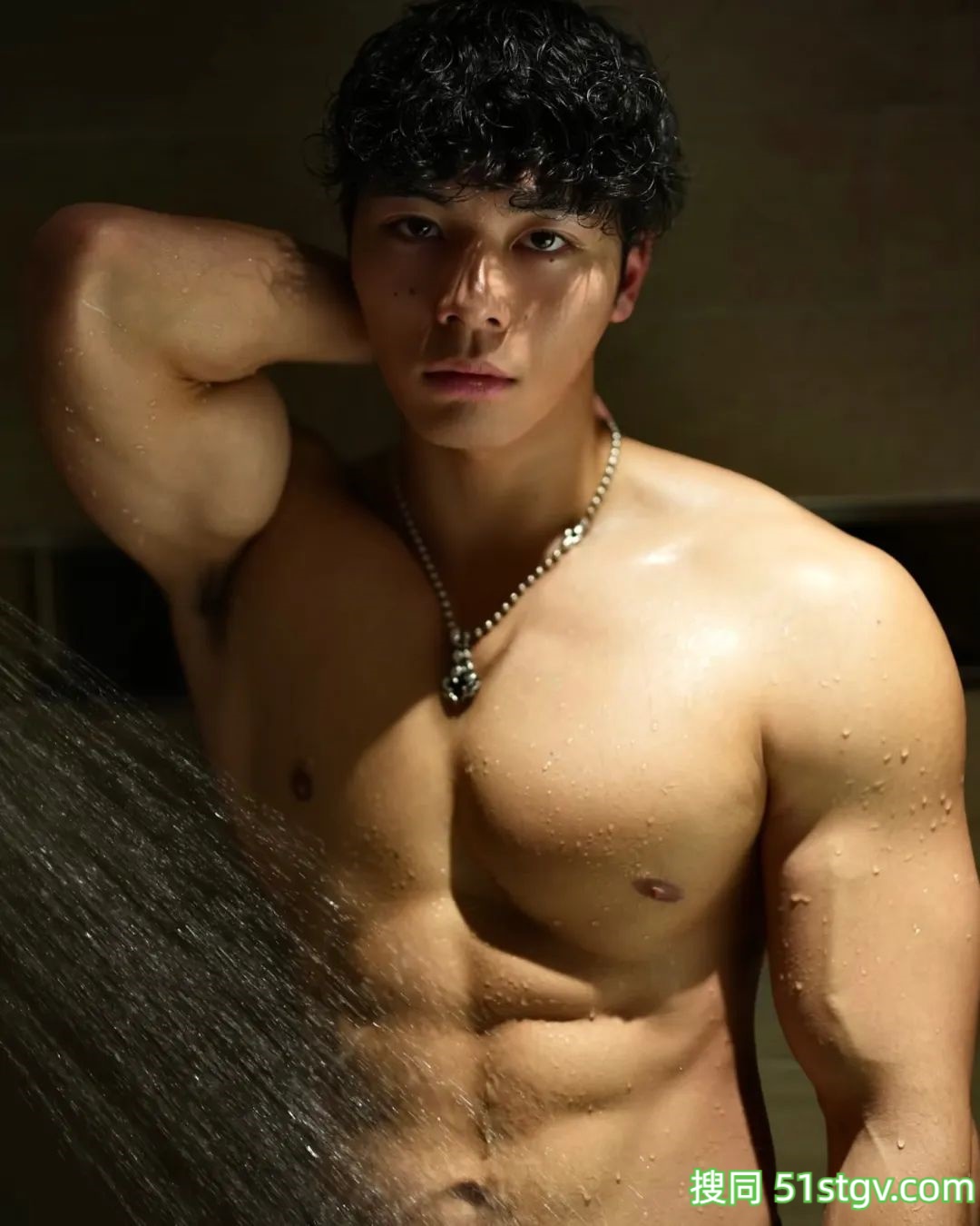 23岁日本健身网红,黝黑肩膀胸肌,这大胸肌泡水时能撩到人心里 - 51虹马 23岁日本健身网红,黝黑肩膀胸肌,这大胸肌泡水时能撩到人心里 - 51虹马