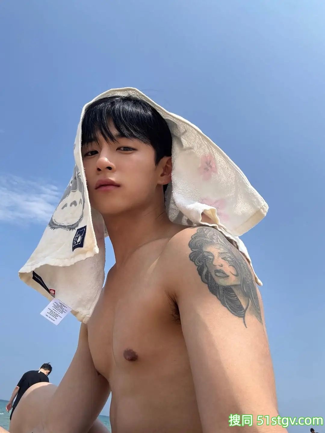 薄肌小奶狗，有点帅 - 51虹马