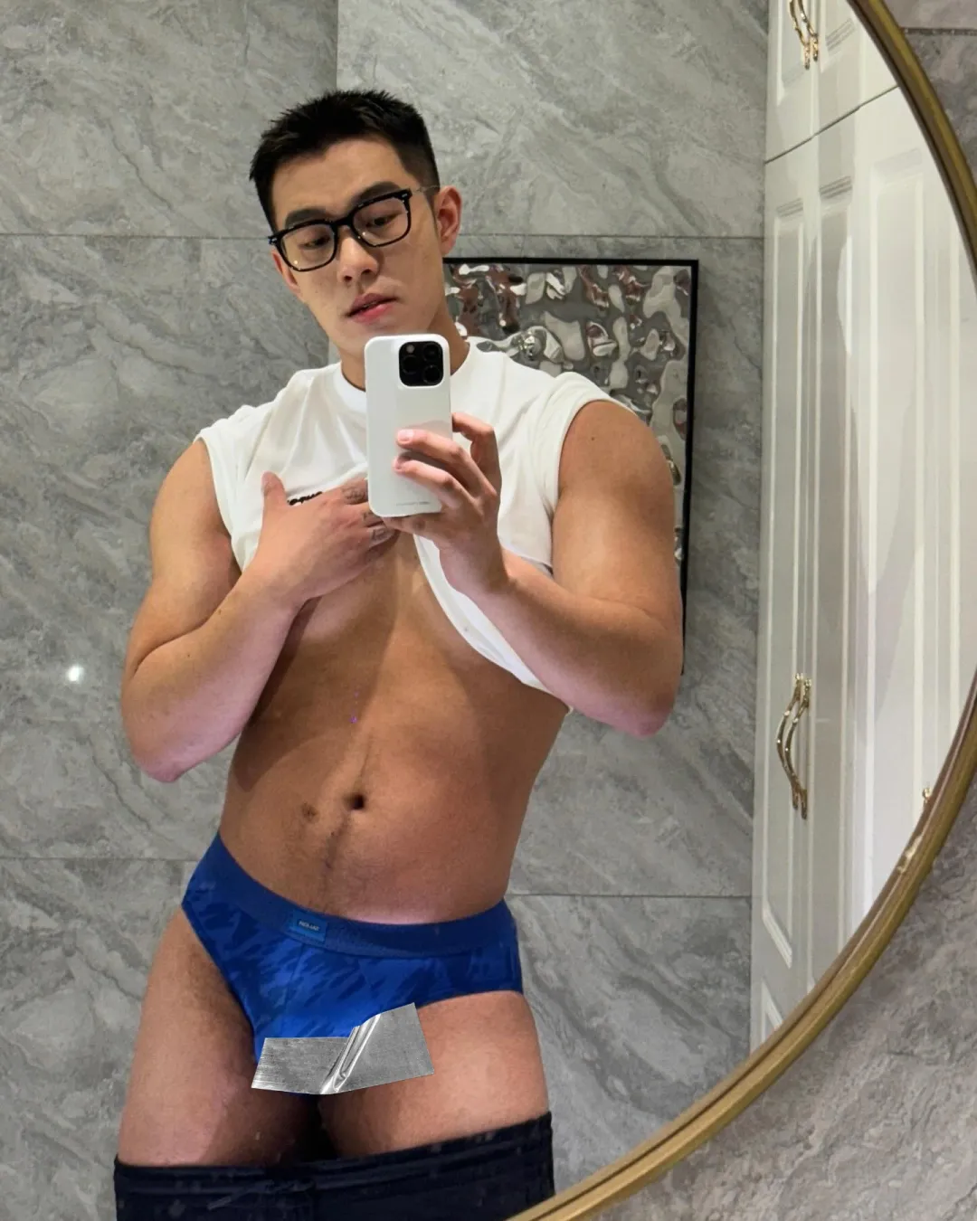 脂包肌帅哥，很有感觉 - 51虹马