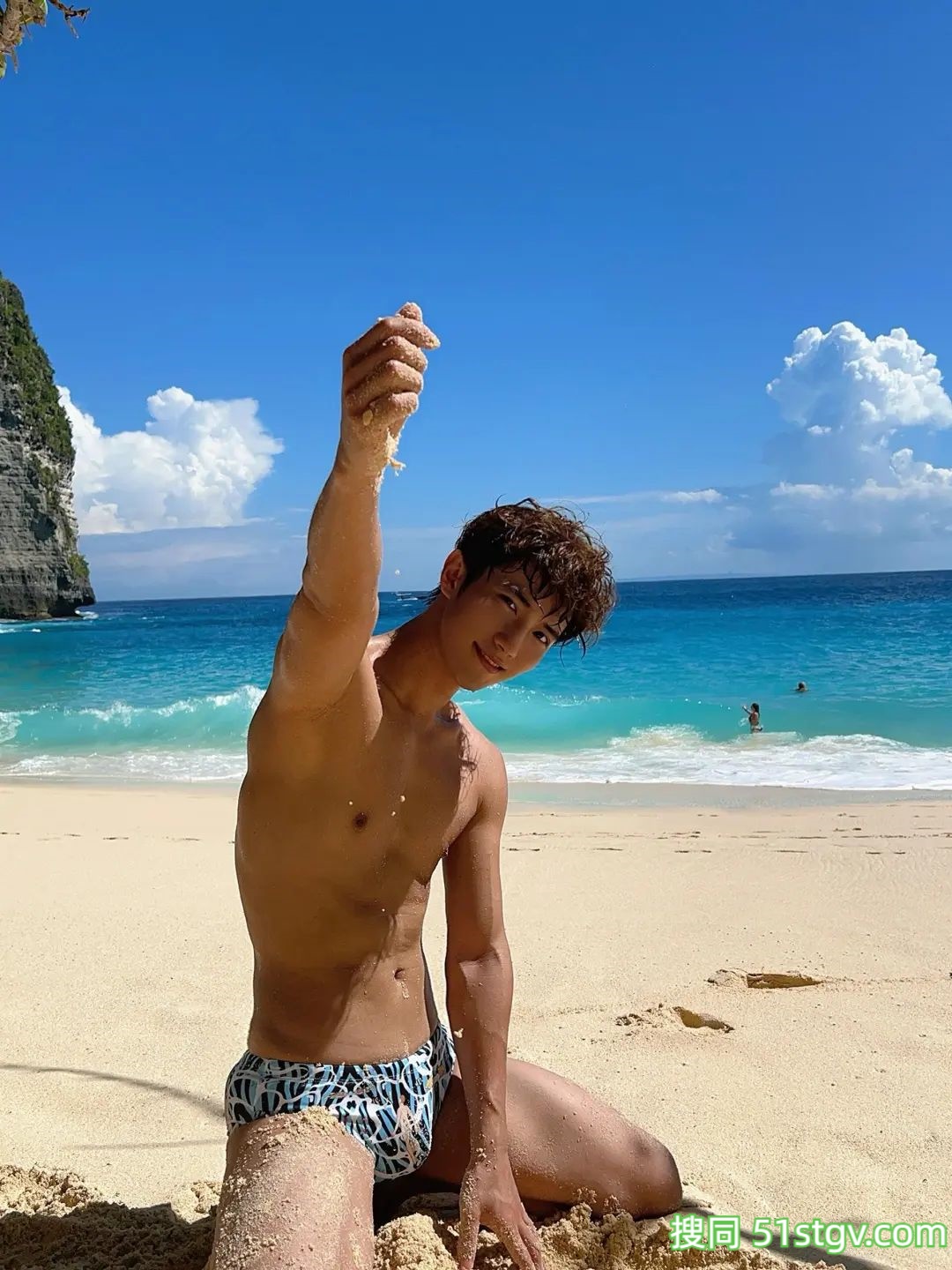 05薄肌小帅哥，少年感 - 51虹马