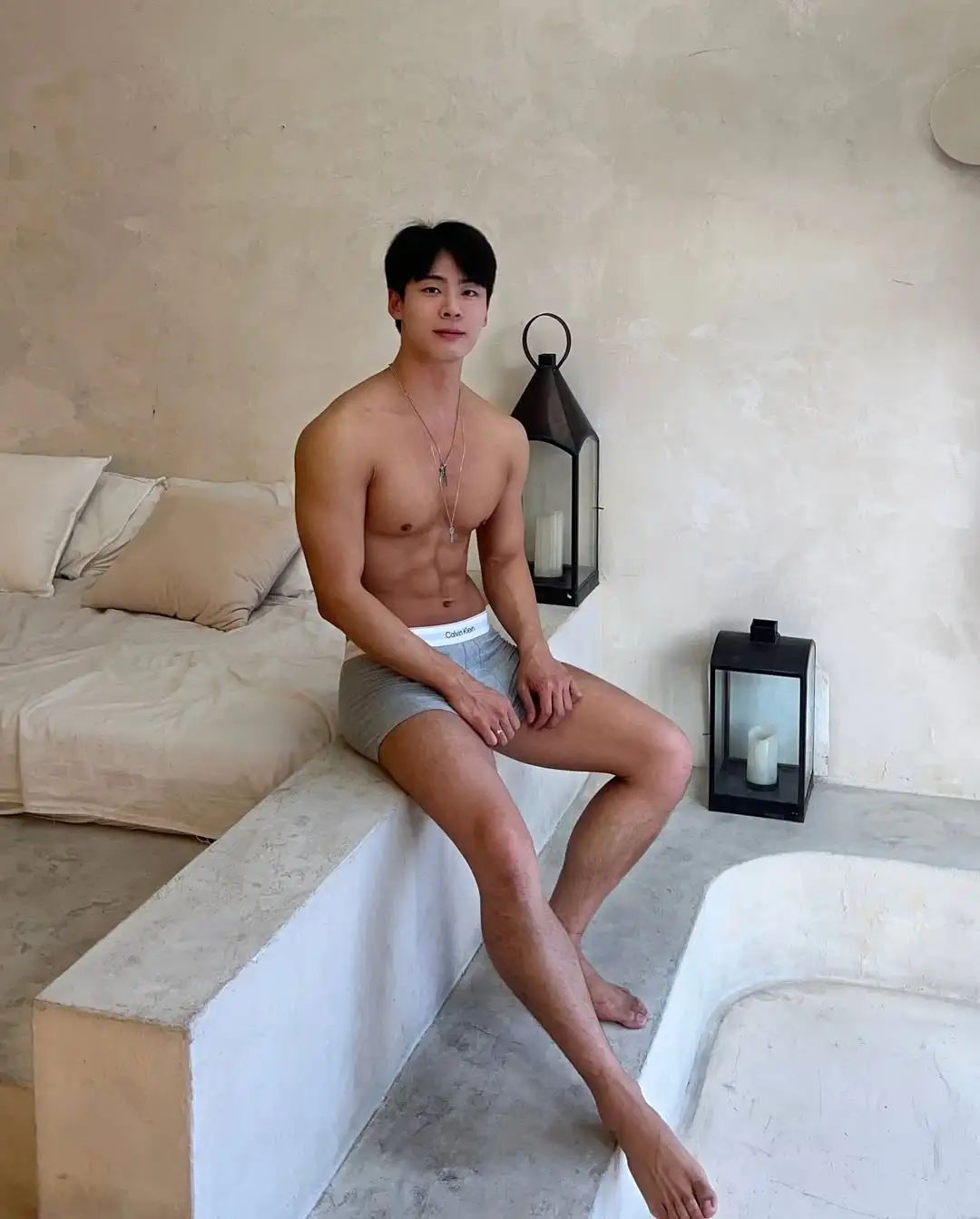 不是很帅，但身材很好的小哥哥-51虹马