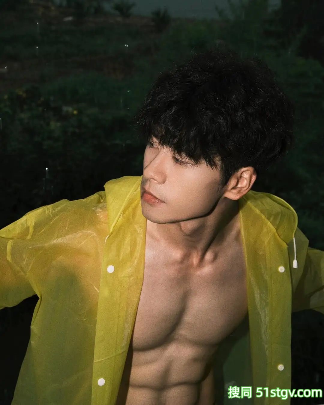 可狼可奶的腹肌哥哥可以嘛 - 51虹马