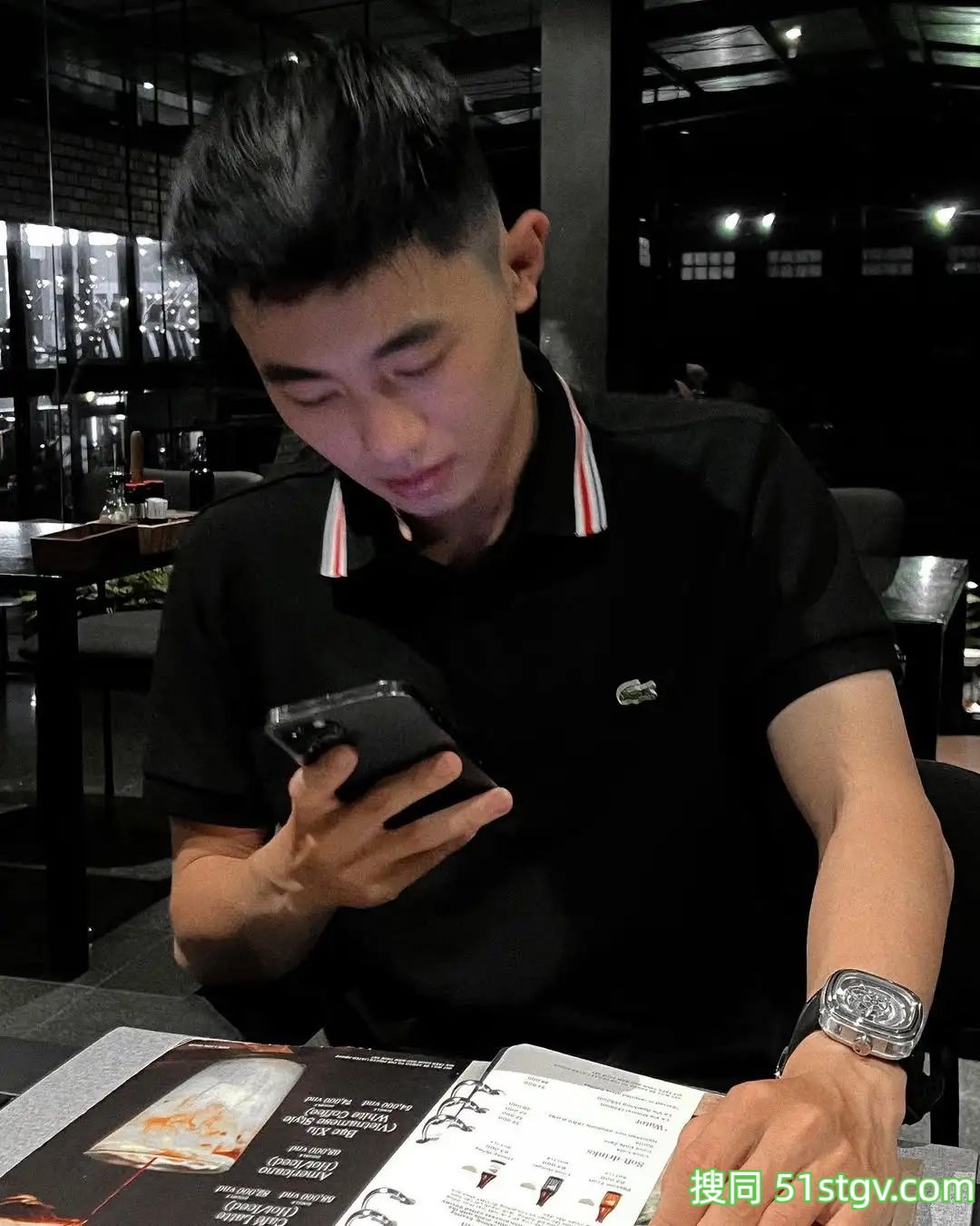 帅帅的男生，看着就好爽 - 51虹马