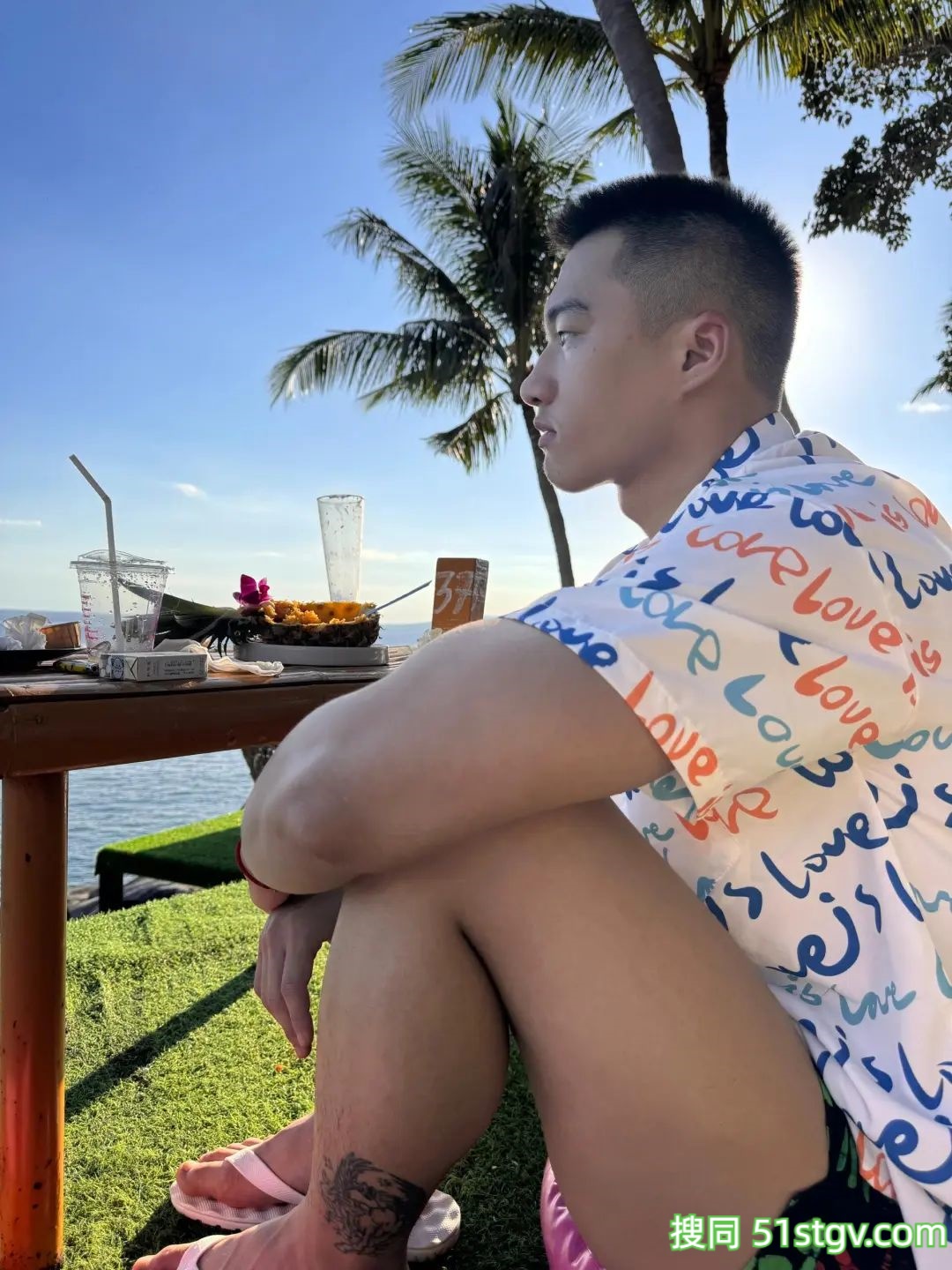 黑皮粗壮的体育生 - 51虹马