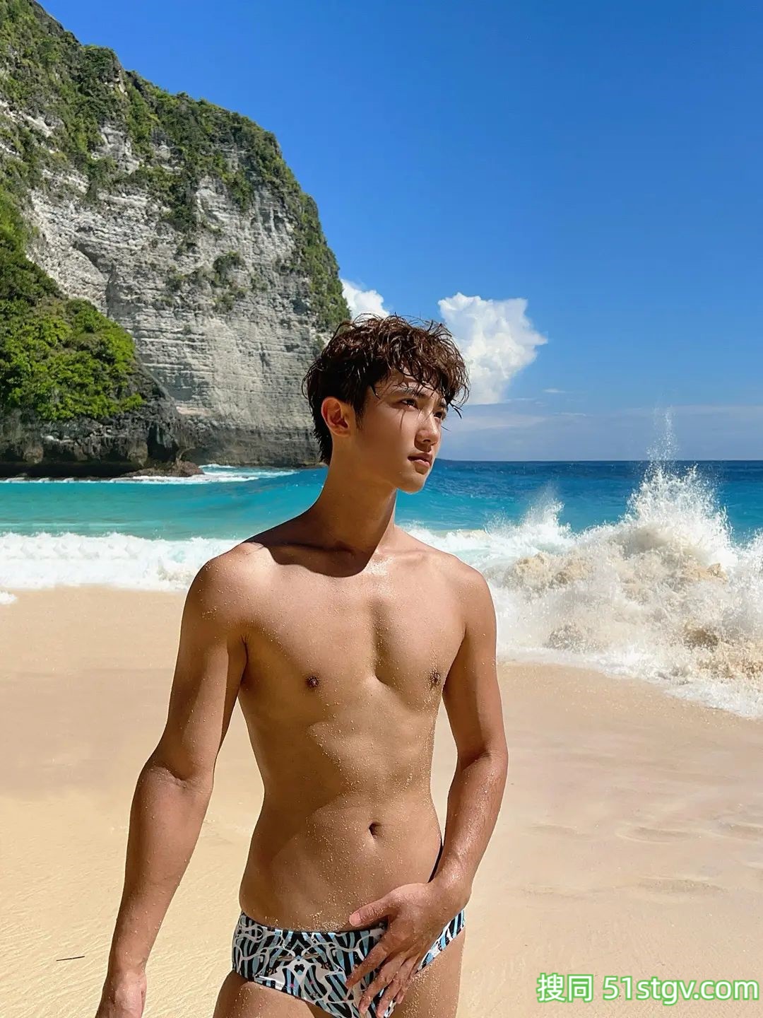 05薄肌小帅哥，少年感 - 51虹马