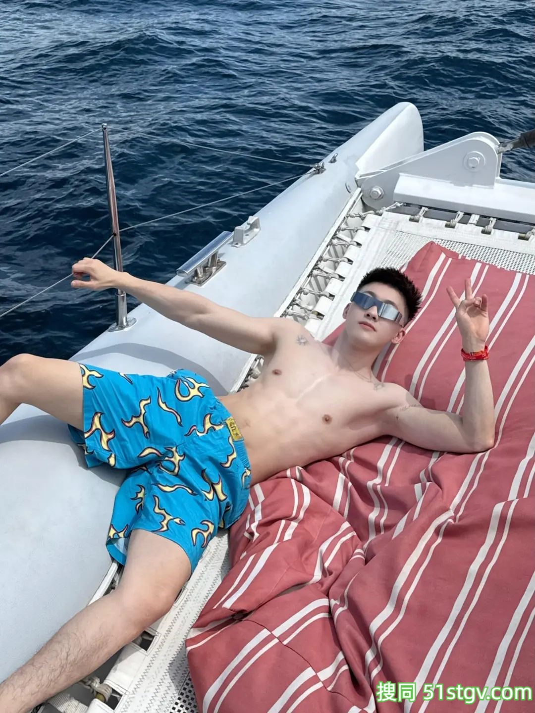 奶香奶香的帅哥哥 - 51虹马