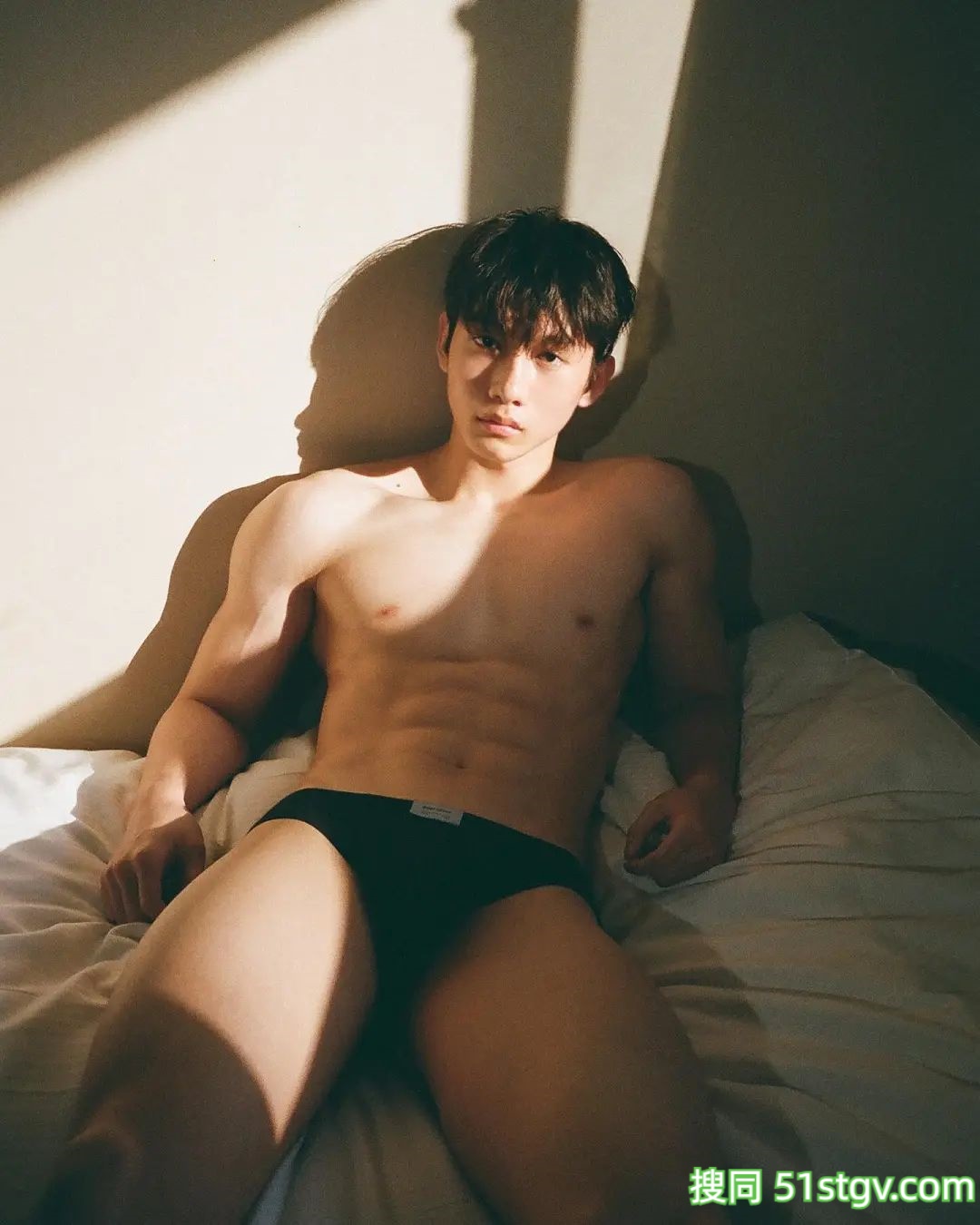 男生写真｜忧郁的男孩 - 51虹马