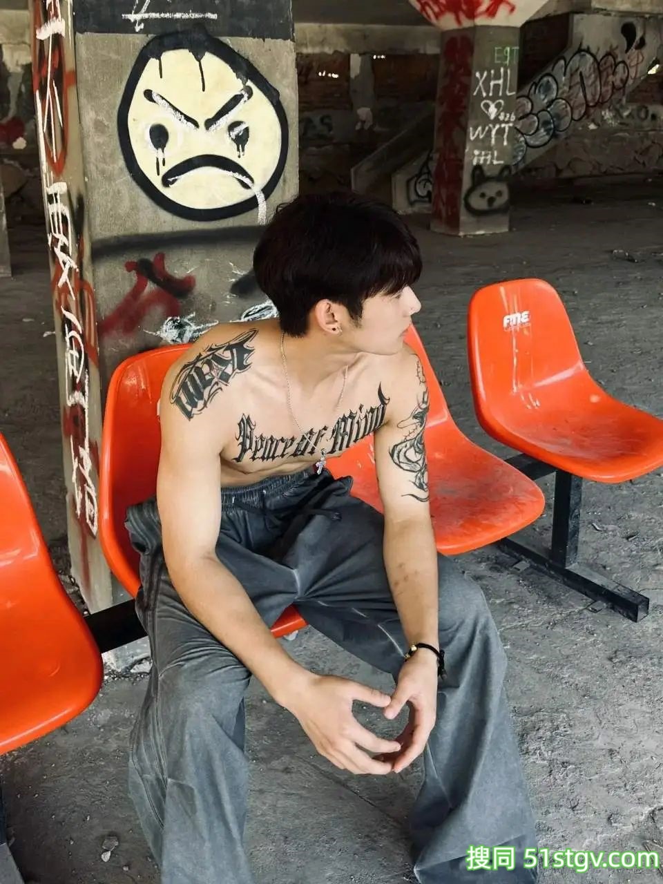 痞帅，薄肌小哥哥，好帅好爽 - 51虹马