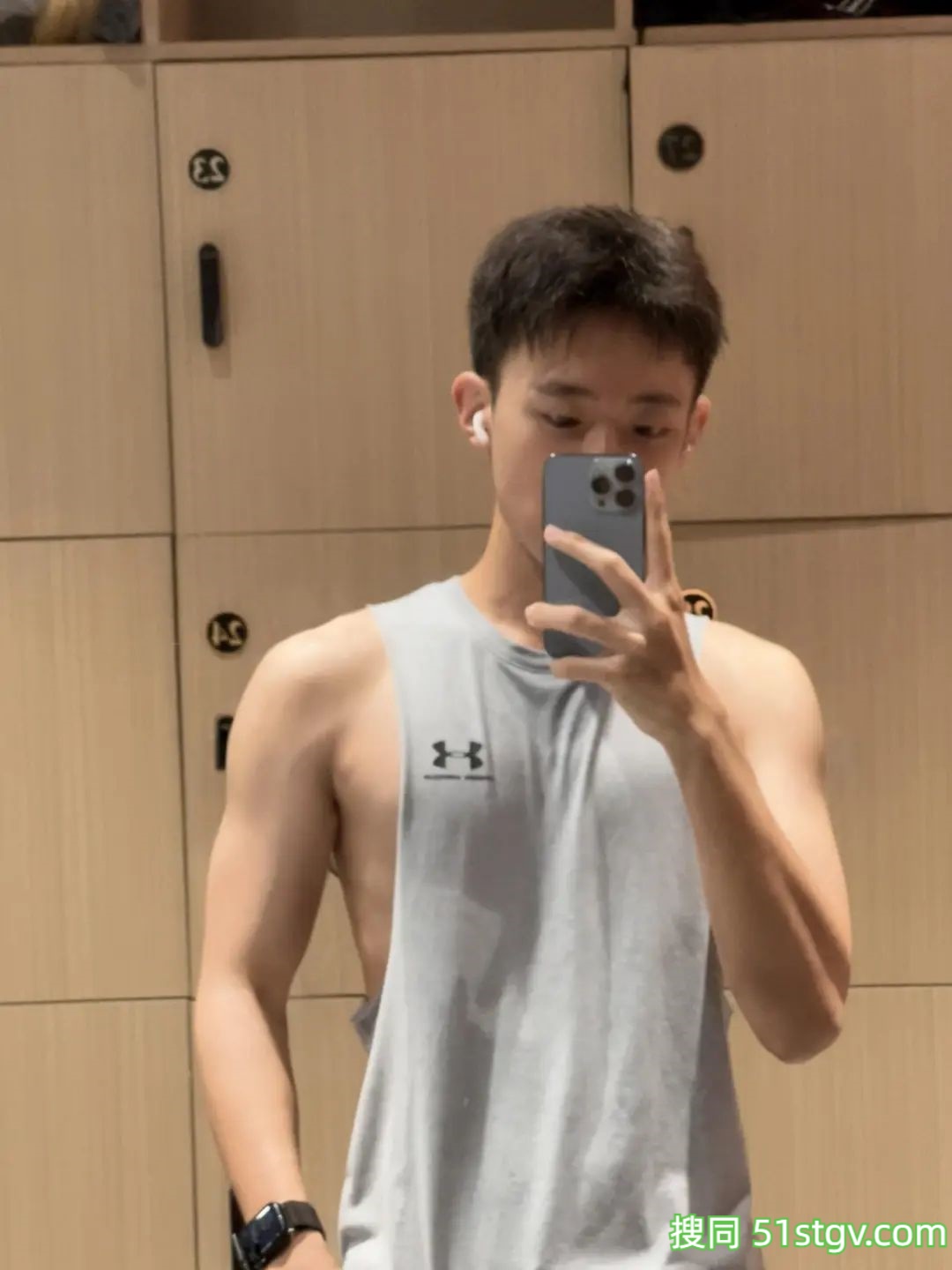 香香的男大学生 - 51虹马