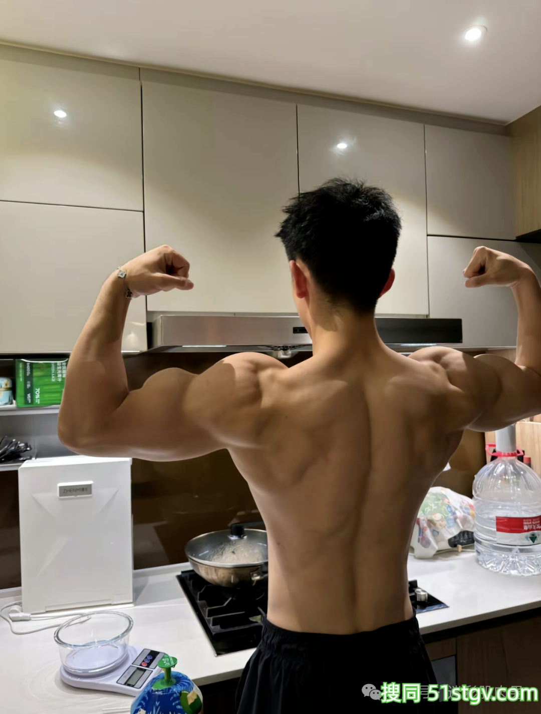 你们的新老公自拍来啦！ - 51虹马