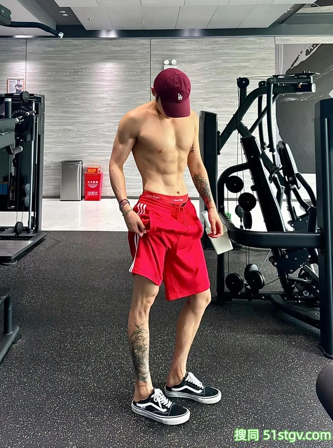 大长腿公狗腰，这身材嘎嘎猛 - 51虹马