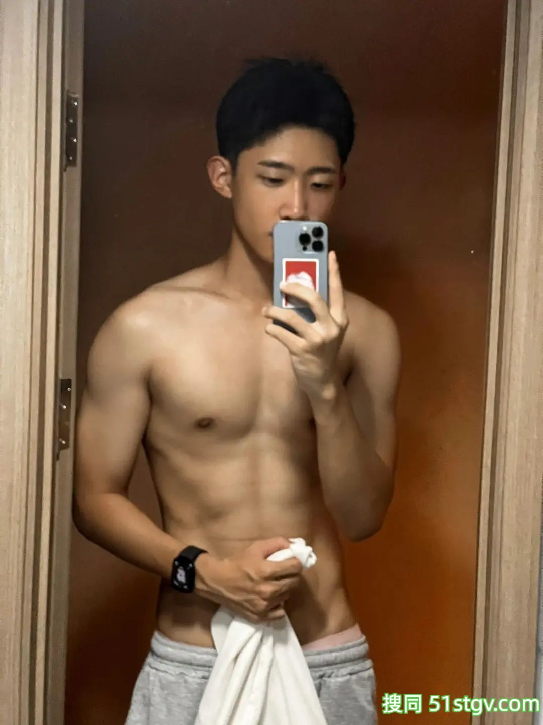 香香的男大学生 - 51虹马