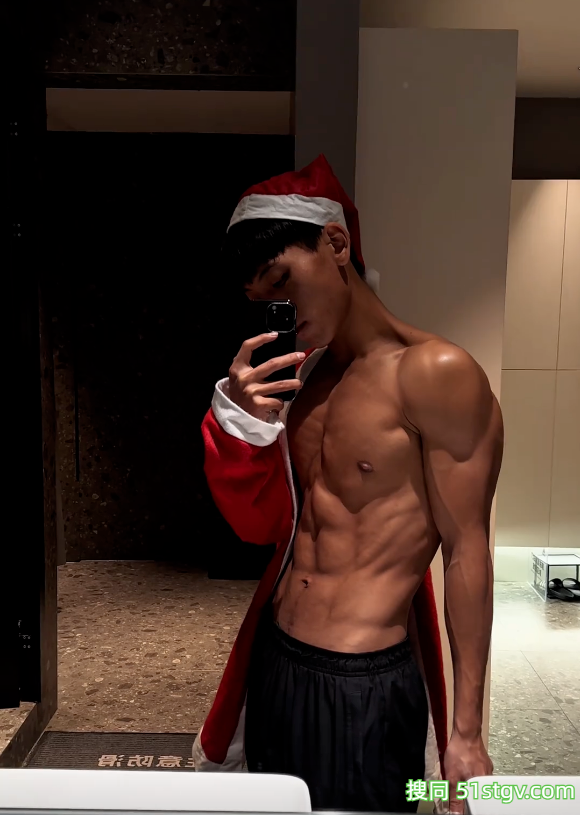 24岁四川绵阳体育生，黑皮雕刻腹肌人鱼线，这嘎嘣脆线条靠2000卡日练铸就 - 51虹马