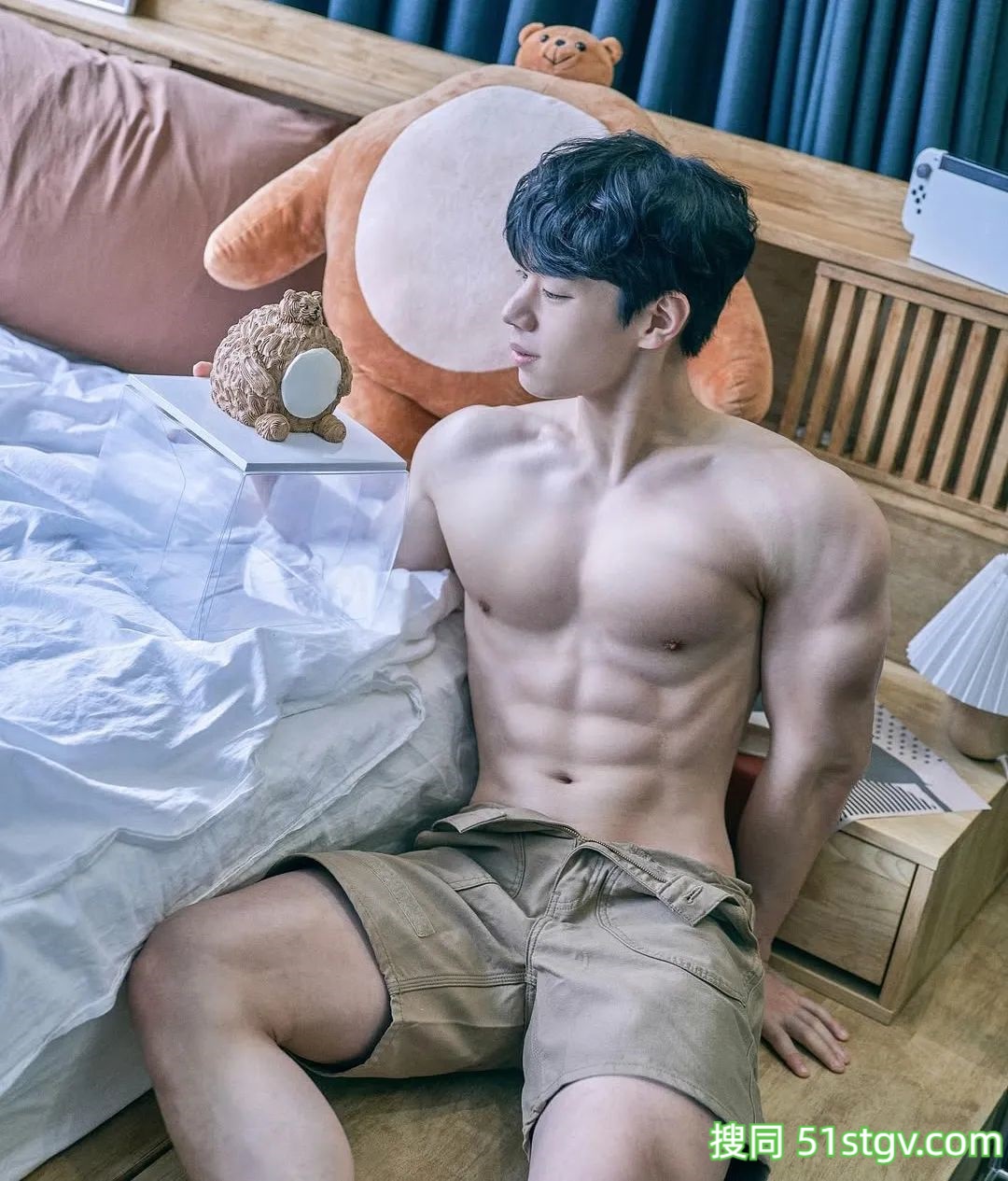 乖乖的小奶狗，又帅又壮实 - 51虹马