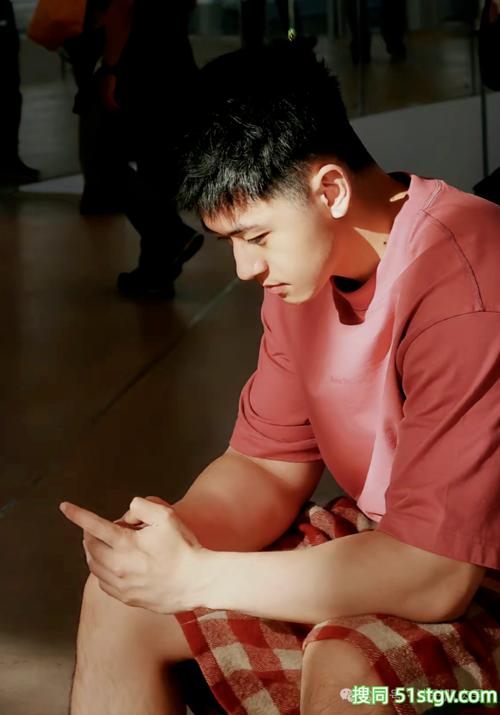 你们的新老公自拍来啦！ - 51虹马