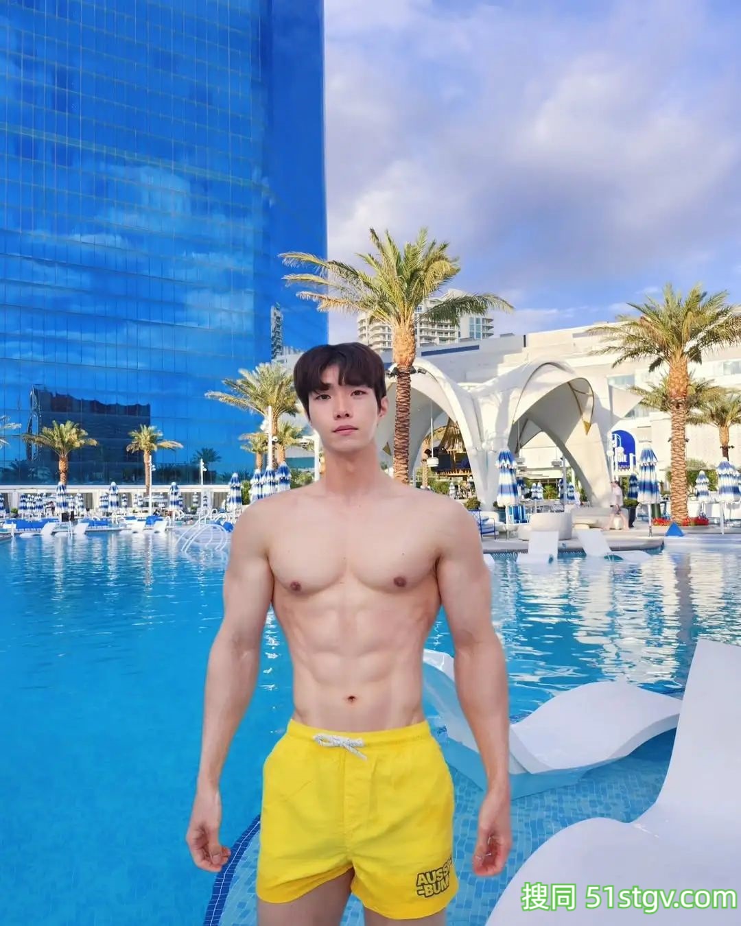 帅哥，青筋暴突 - 51虹马