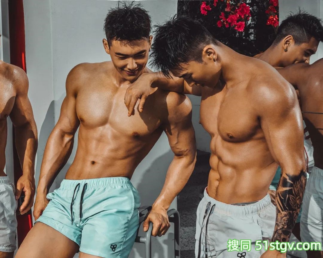 28岁湖南运动男模,这健壮肌肉线条和冷傲脸部棱角沉浸式还原东海龙王敖光 - 51虹马 28岁湖南运动男模,这健壮肌肉线条和冷傲脸部棱角沉浸式还原东海龙王敖光 - 51虹马