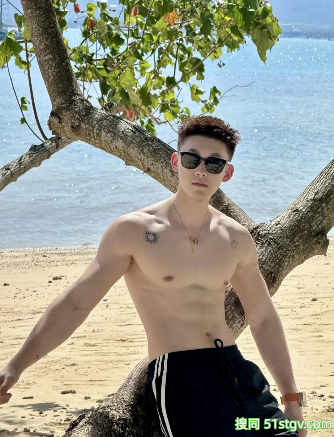 奶香奶香的帅哥哥 - 51虹马