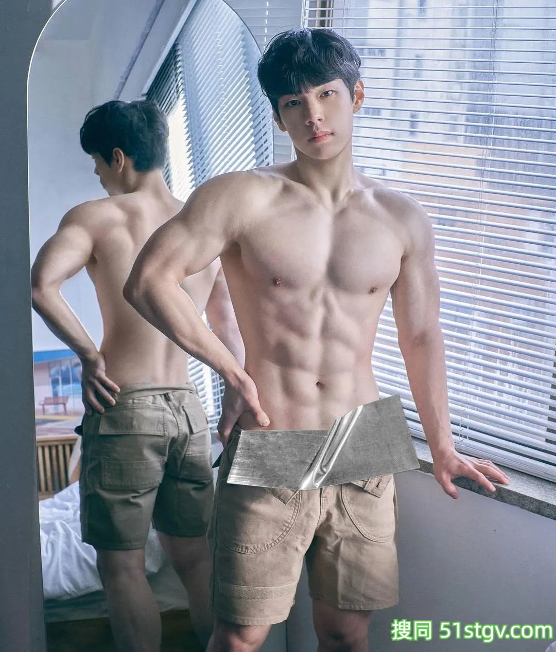 乖乖的小奶狗，又帅又壮实 - 51虹马