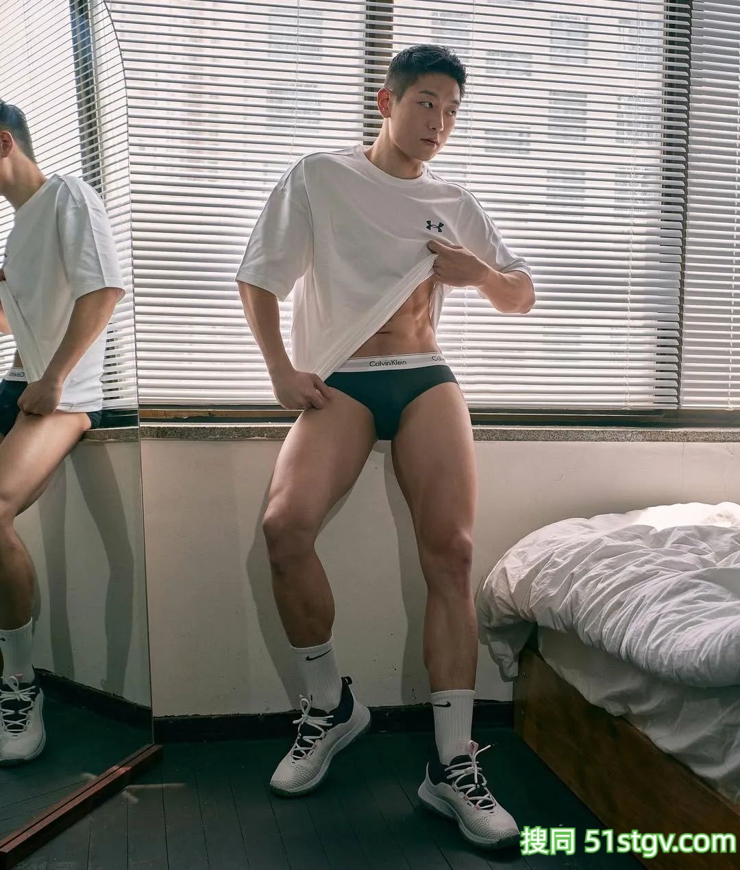 男模三选一，肌肉线条太帅啦，简直要爆了 - 51虹马