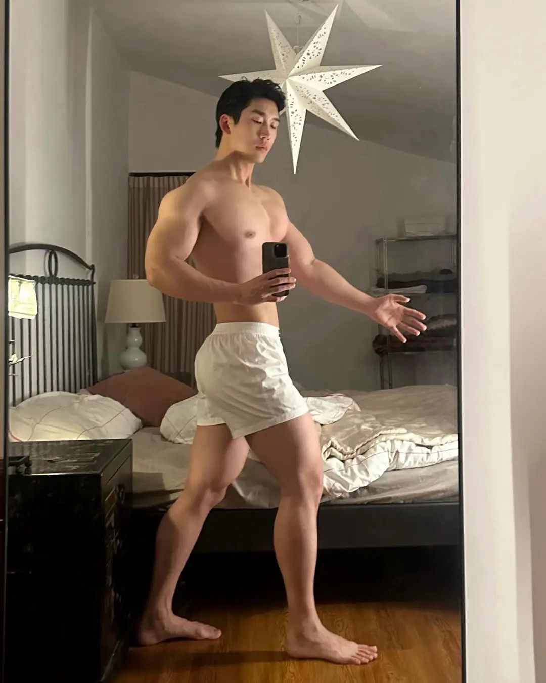 27岁巴黎海归男模,痞帅太平洋肩膀公狗腰,这大胸肌在温泉里泡着太撩人了 - 51虹马 27岁巴黎海归男模,痞帅太平洋肩膀公狗腰,这大胸肌在温泉里泡着太撩人了 - 51虹马