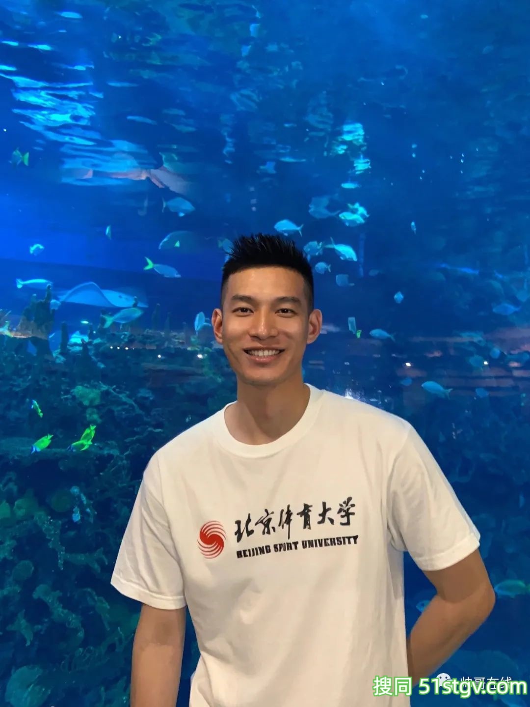 186CM北体篮球体育生大长腿穿的真好看! - 51虹马 186CM北体篮球体育生大长腿穿的真好看! - 51虹马