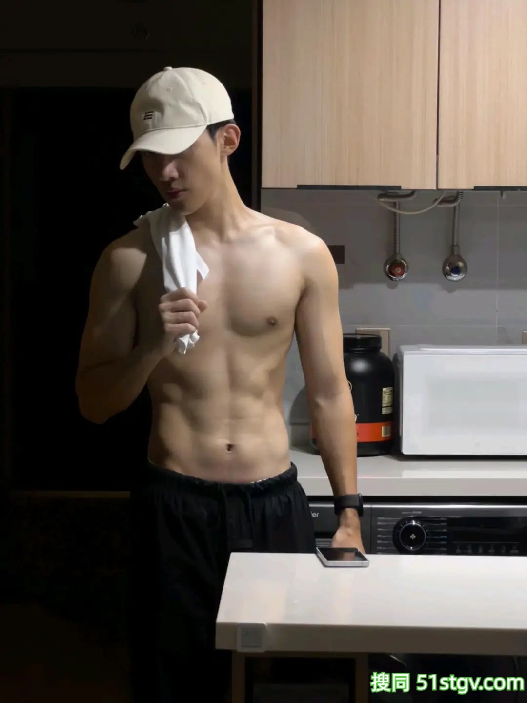 香香的男大学生 - 51虹马