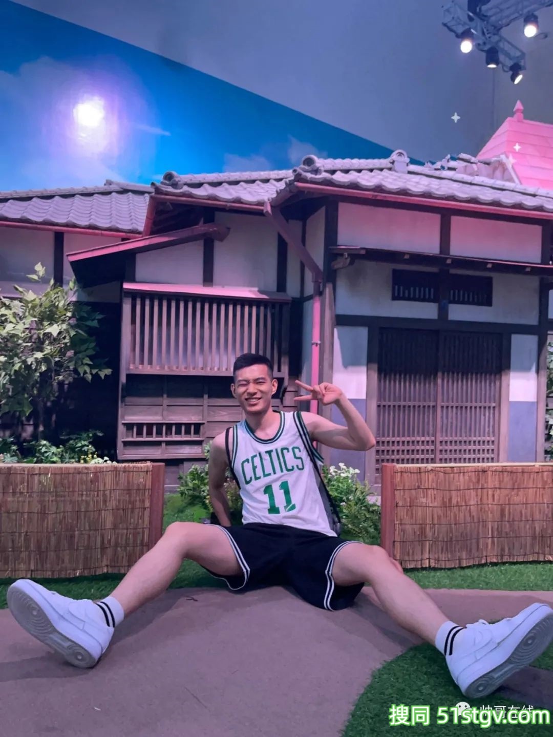 186CM北体篮球体育生大长腿穿的真好看! - 51虹马 186CM北体篮球体育生大长腿穿的真好看! - 51虹马