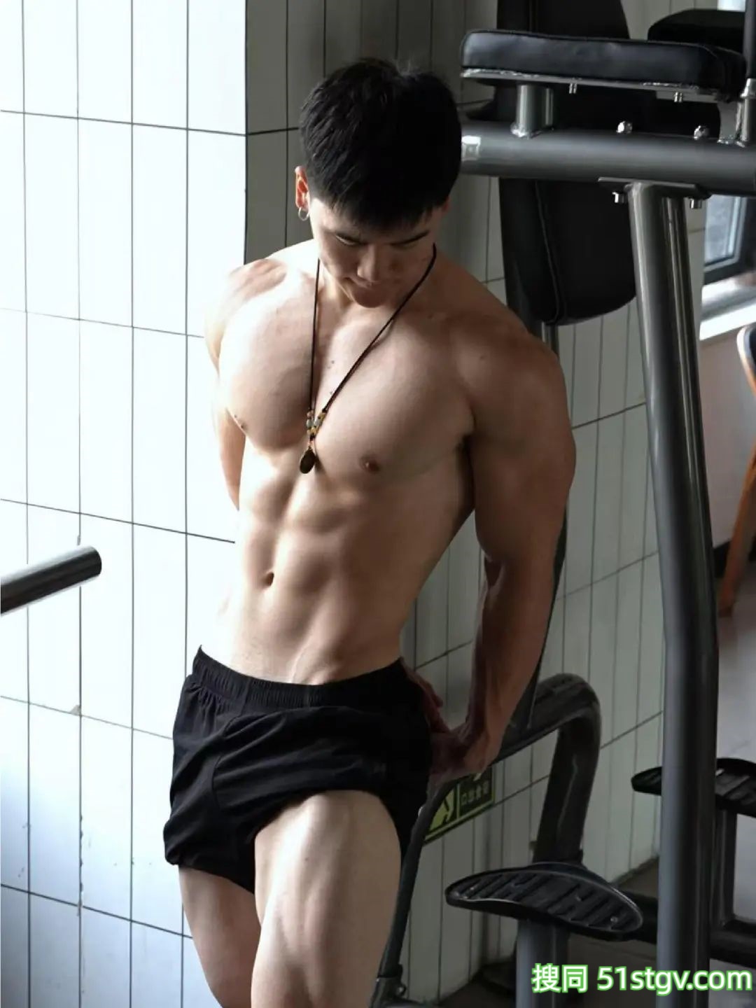 荷尔蒙的味道，很上头 - 51虹马