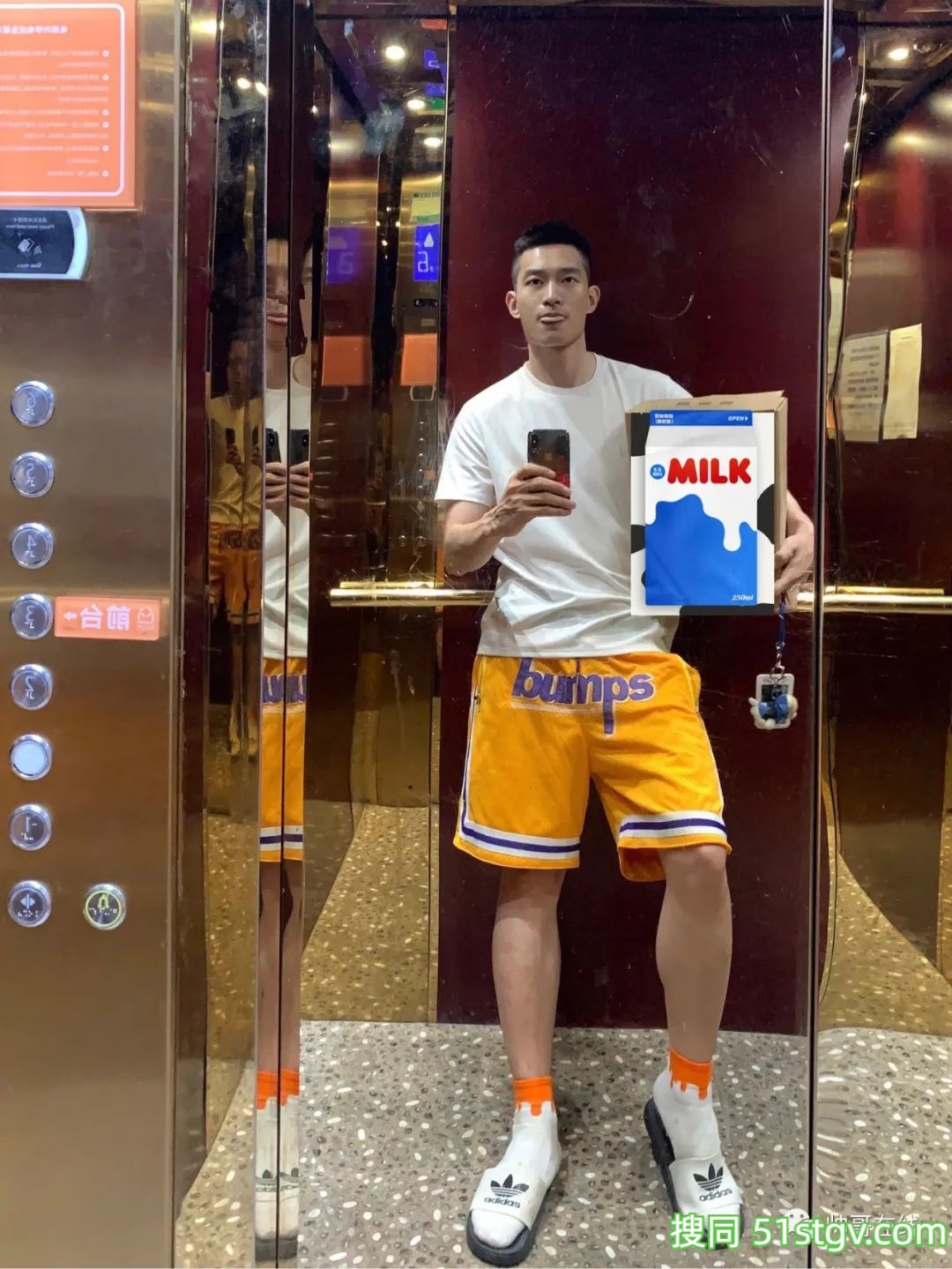 186CM北体篮球体育生大长腿穿的真好看! - 51虹马 186CM北体篮球体育生大长腿穿的真好看! - 51虹马