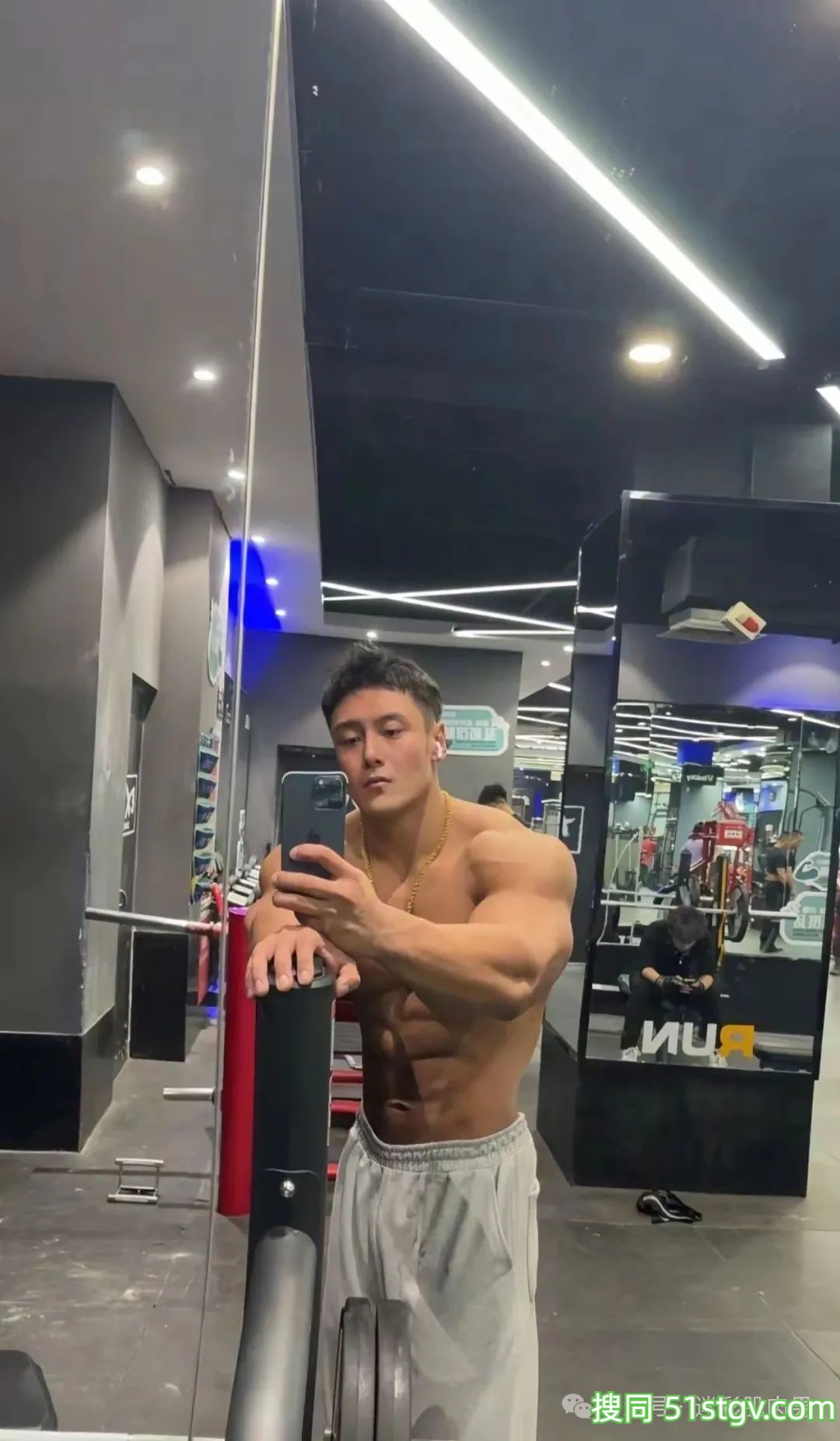 190CM山东直男教练张佳尔的瓜吃了吗?太强了! - 51虹马 190CM山东直男教练张佳尔的瓜吃了吗?太强了! - 51虹马