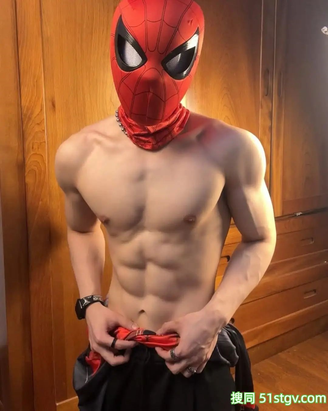 腹肌小哥哥，蜘蛛侠 - 51虹马