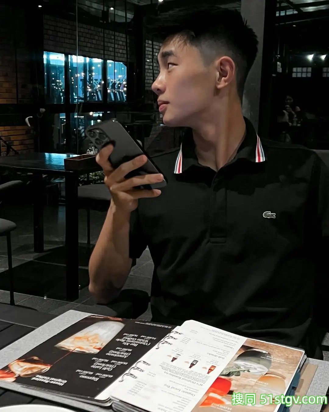 帅帅的男生，看着就好爽 - 51虹马