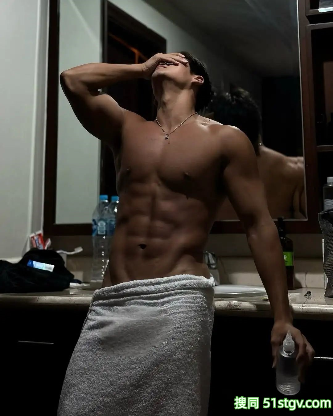 黑皮体育生，健康的肤色更迷人 - 51虹马