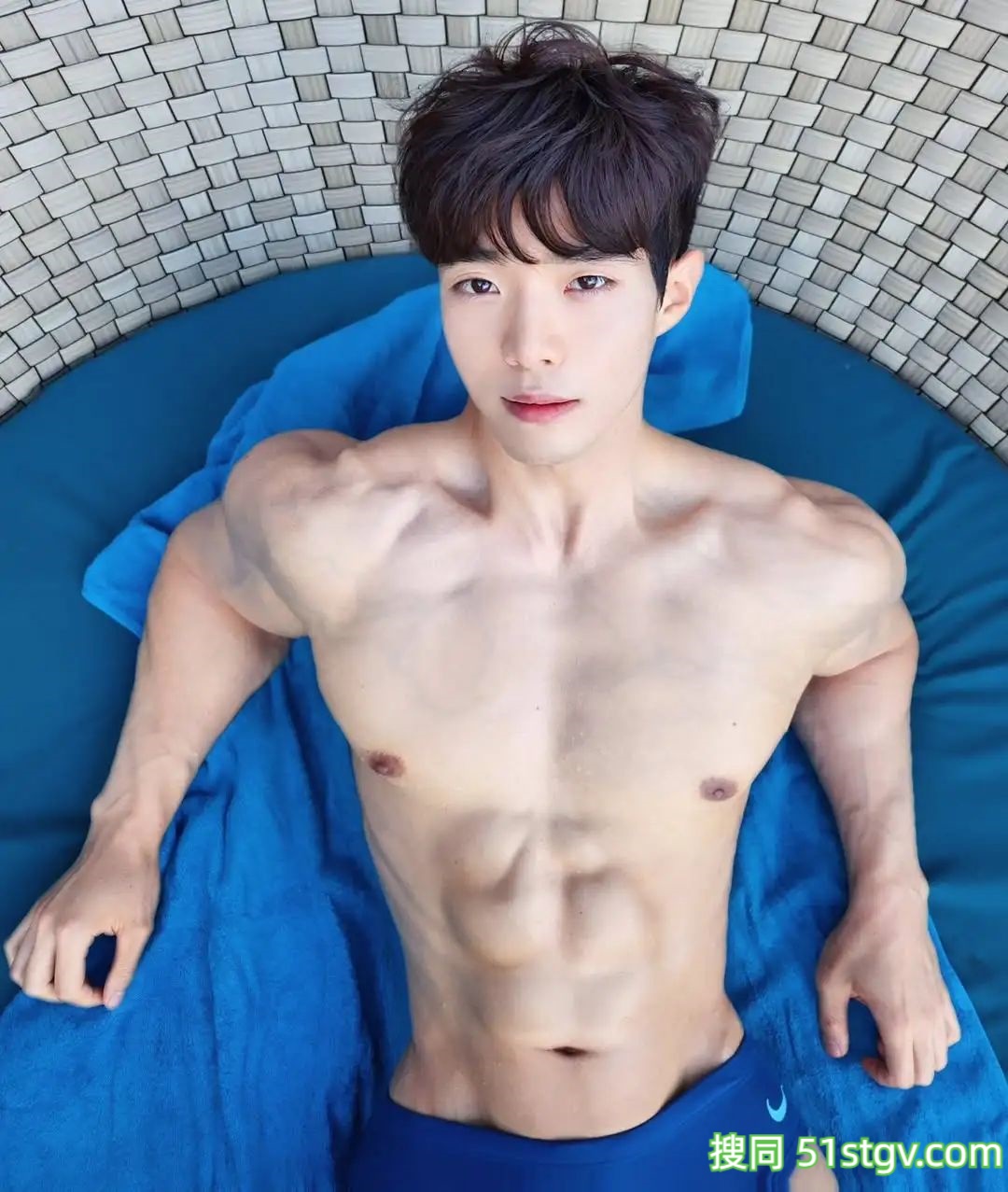 帅哥，青筋暴突 - 51虹马