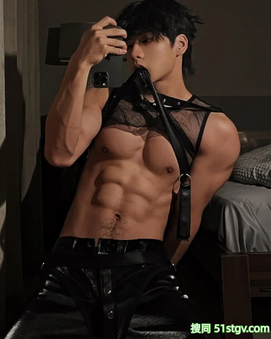 可狼可奶的腹肌哥哥可以嘛 - 51虹马