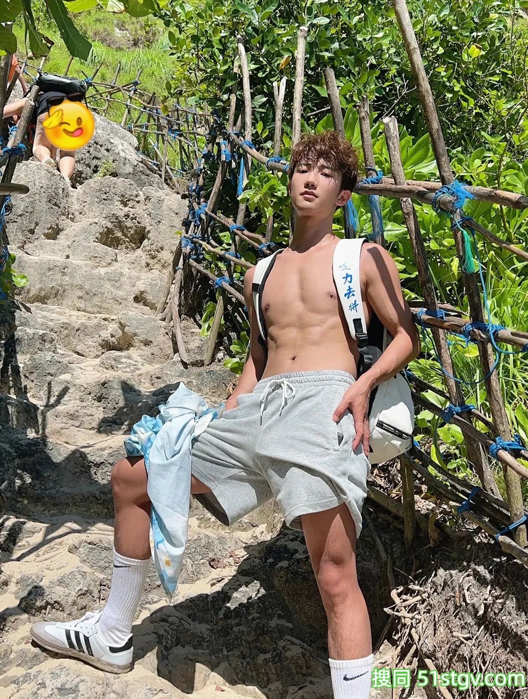 05薄肌小帅哥，少年感 - 51虹马