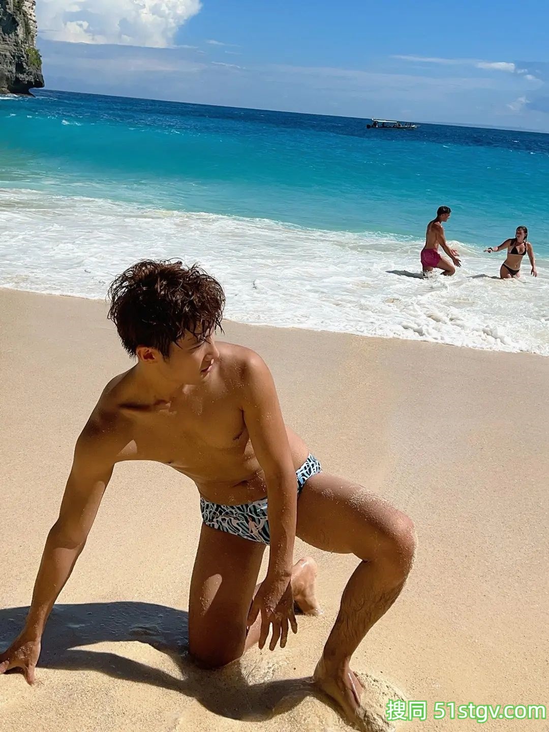 05薄肌小帅哥，少年感 - 51虹马