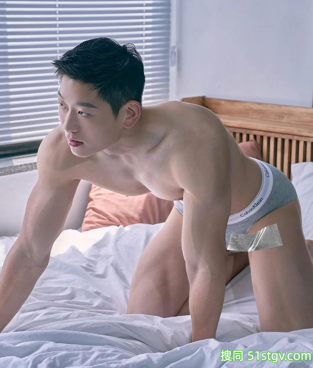 男模三选一，肌肉线条太帅啦，简直要爆了 - 51虹马