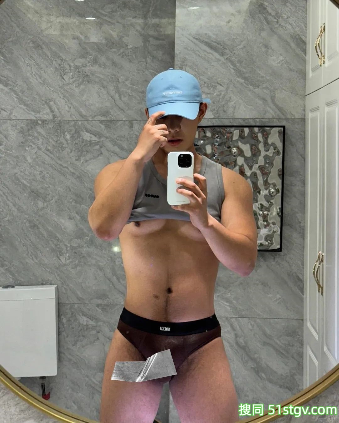 脂包肌帅哥，很有感觉 - 51虹马