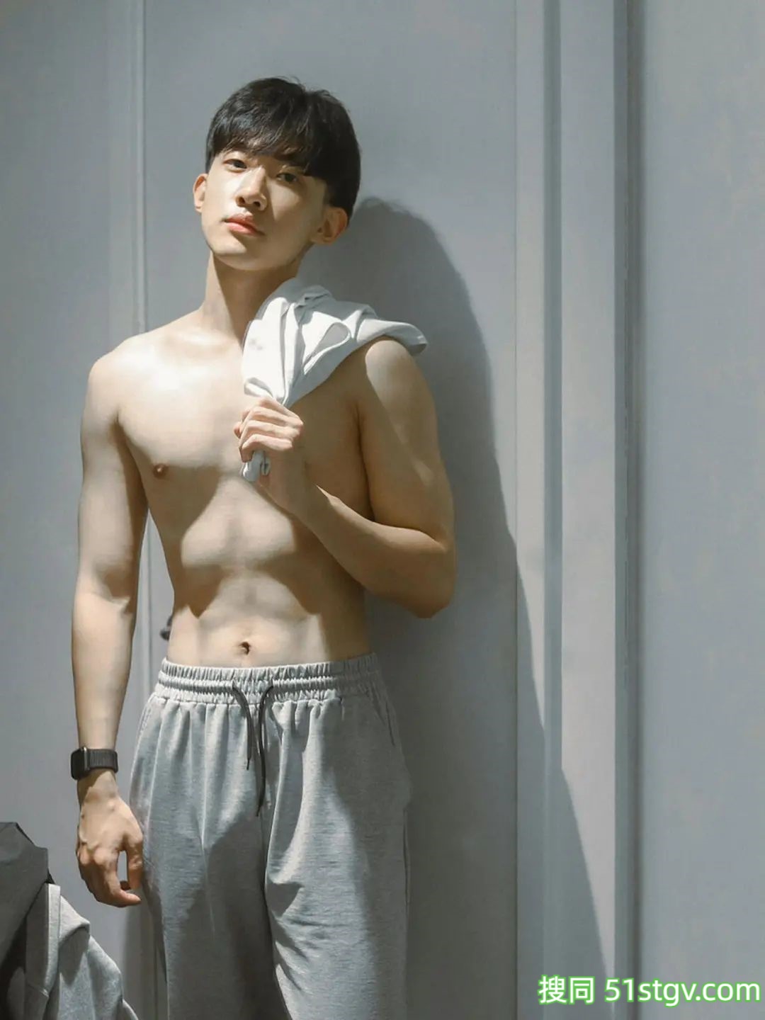 香香的男大学生 - 51虹马