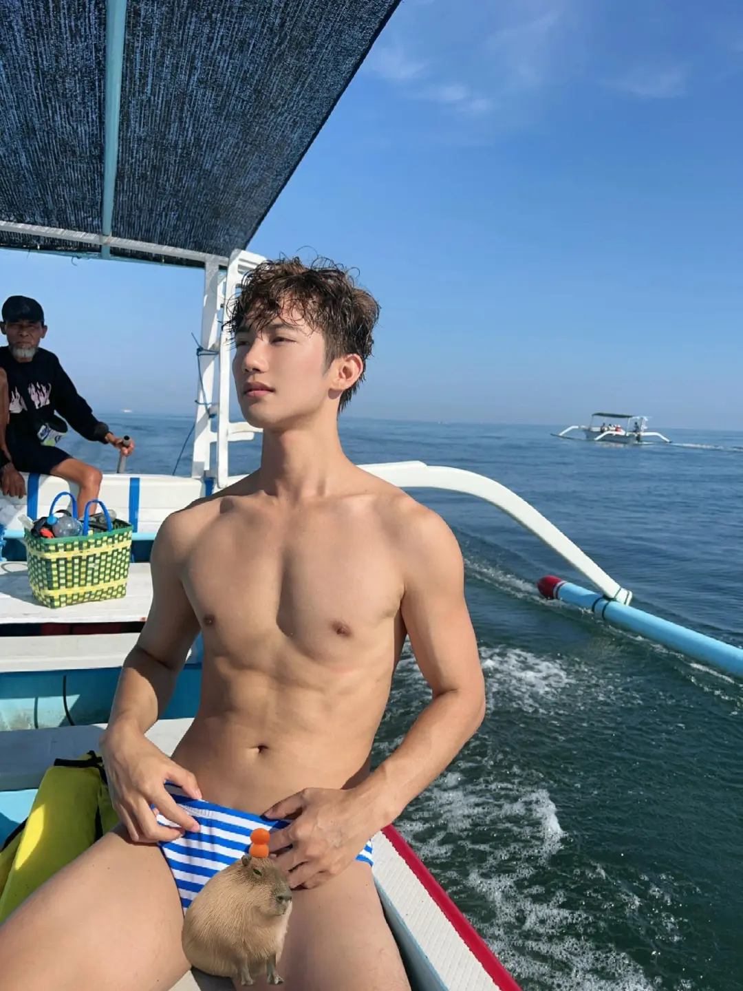 05薄肌小帅哥，少年感 - 51虹马